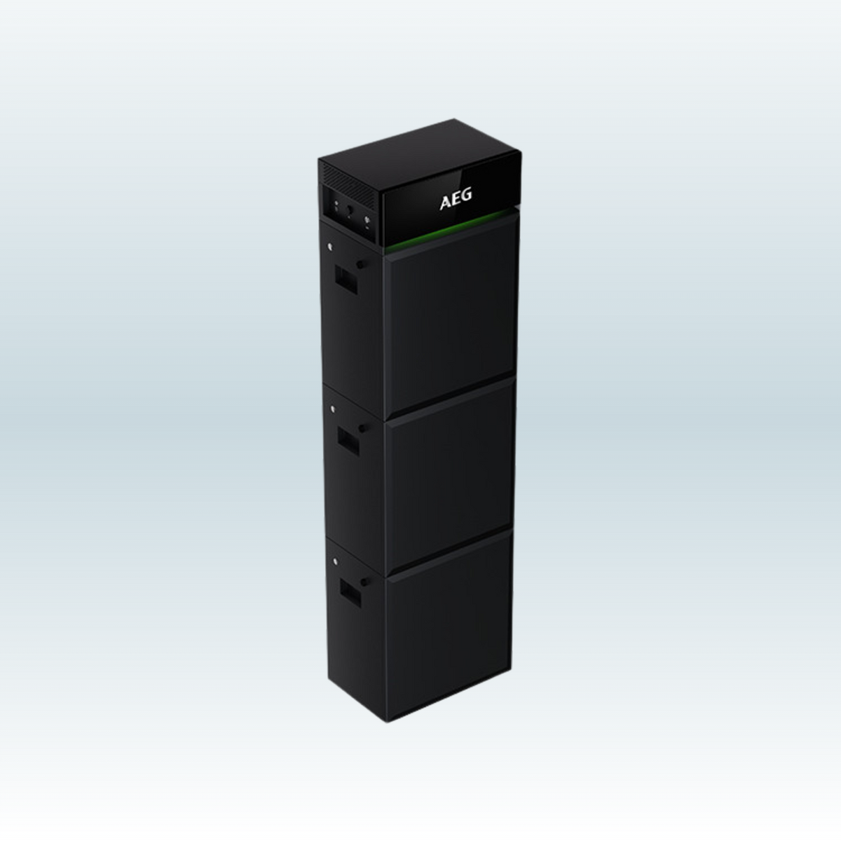 AEG Solarcube AS-BBL09 met drie gestapelde batterijmodules, een hoge zwarte toren schuin van voren